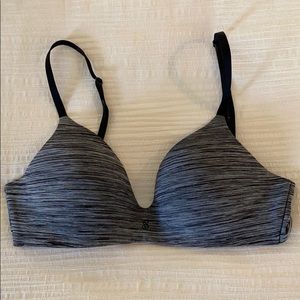 Victoria Secret t shirt bra 34B